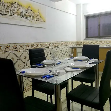Casa de Férias Holiday Av. Da Liberdade Corroios